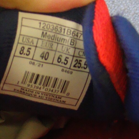 Brooks Cascadia 16 Built trail-runner  Size 8.5 - Picture 8 of 10